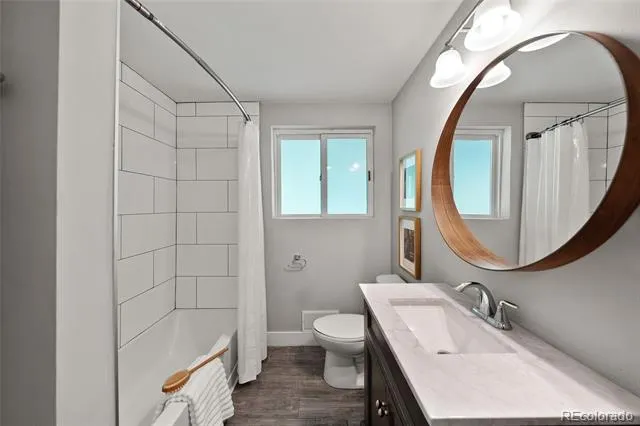 4925 E Atlantic Place Denver, CO 80222