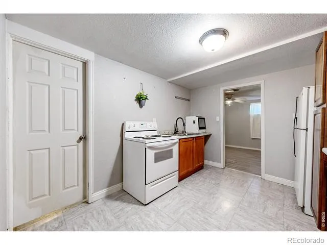 980 Elbert Street Denver, CO 80221