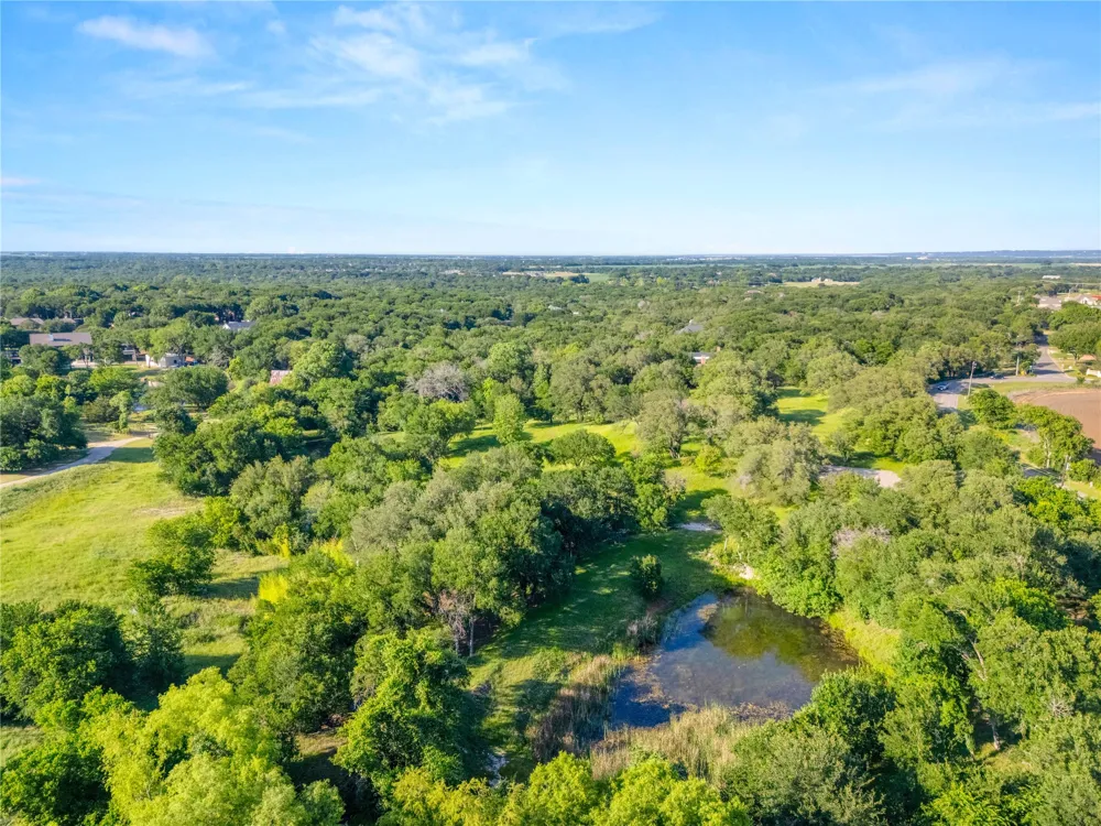 962 Clover Ridge Waco, TX 76657