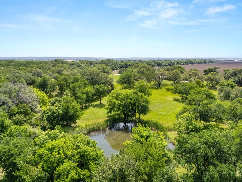 962 Clover Ridge Waco, TX 76657