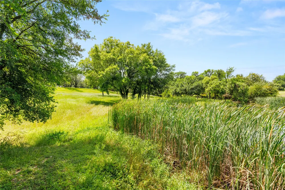 962 Clover Ridge Waco, TX 76657