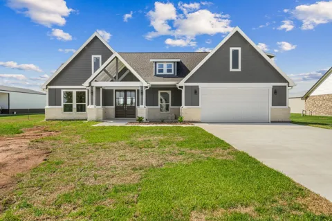 850 Longhorn Trail