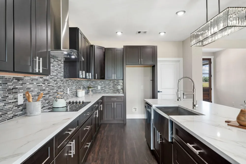 850 Longhorn Trail Angleton, TX 77515