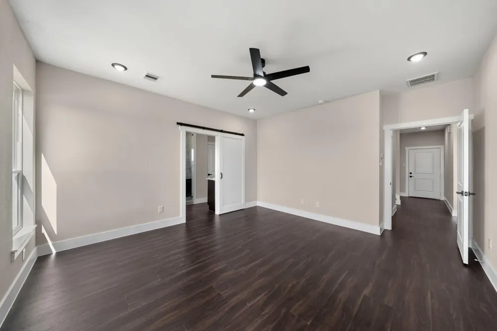 850 Longhorn Trail Angleton, TX 77515