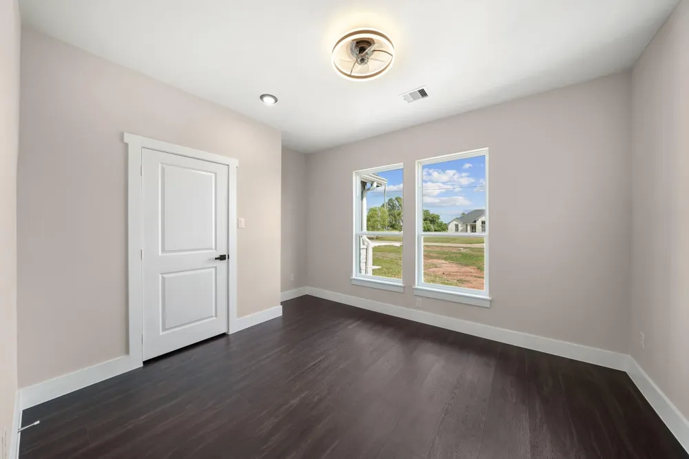850 Longhorn Trail Angleton, TX 77515