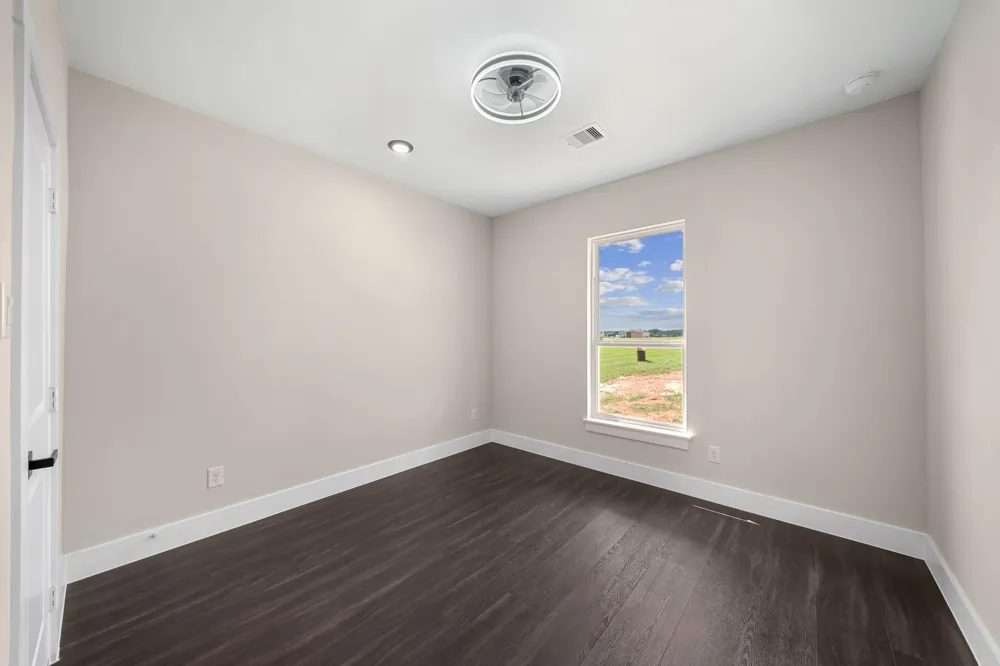 850 Longhorn Trail Angleton, TX 77515