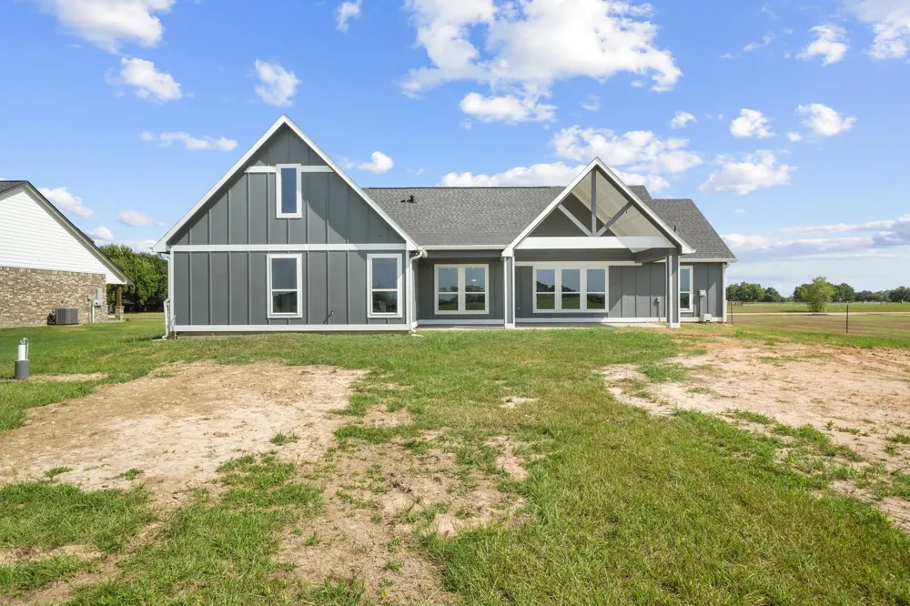 850 Longhorn Trail Angleton, TX 77515
