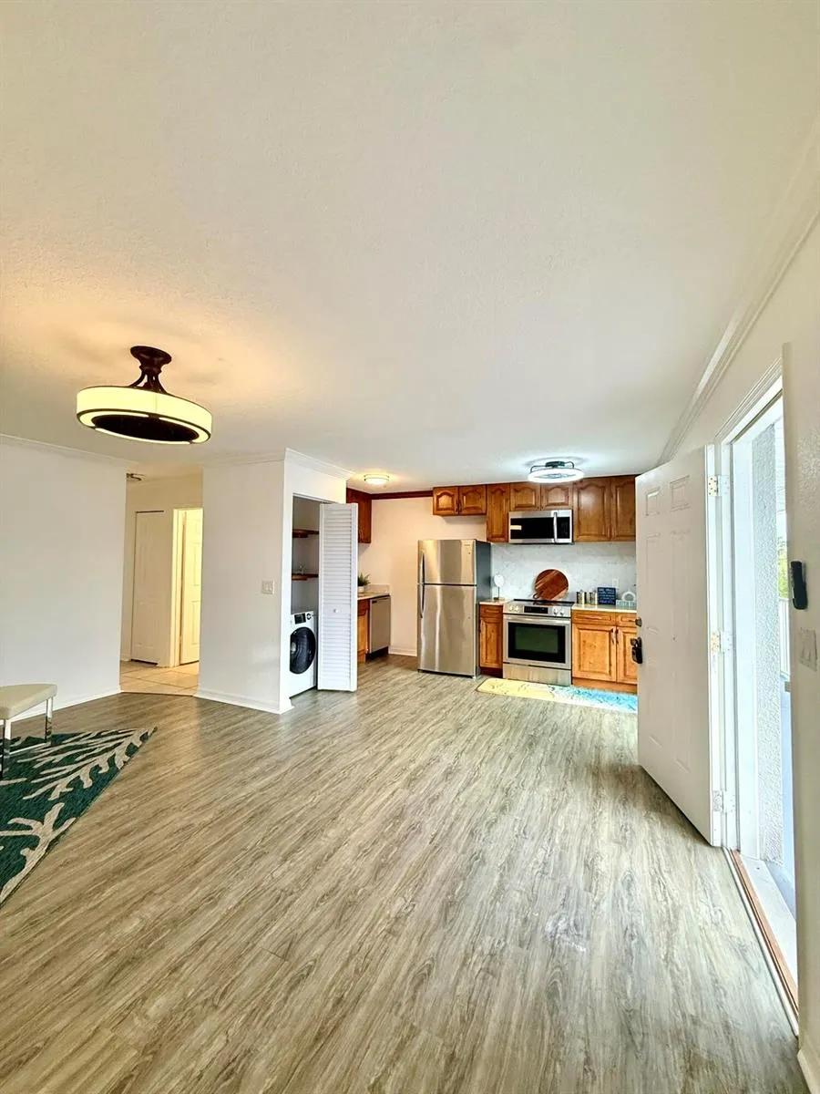 436 AUBURN #203 