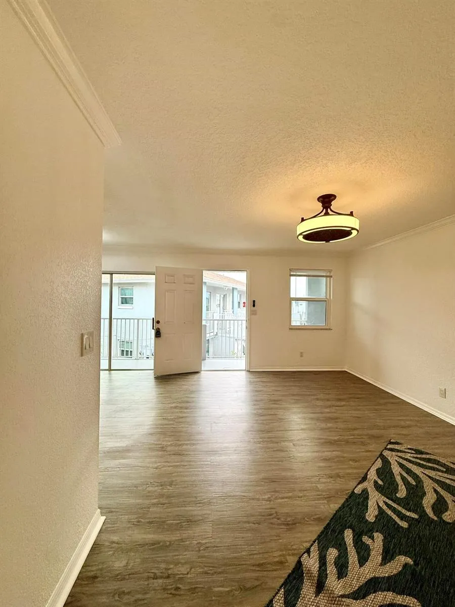 436 AUBURN #203 
