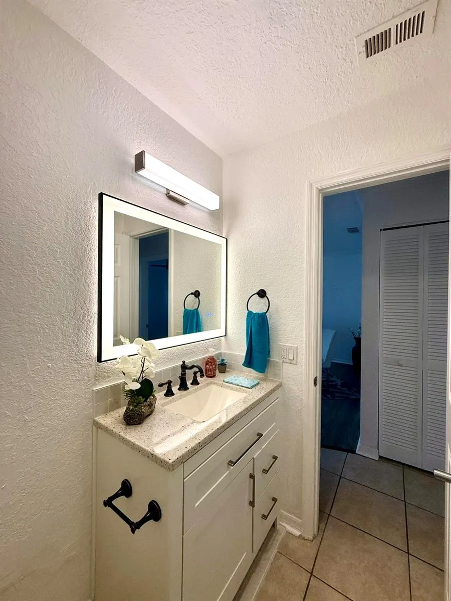 436 AUBURN #203 