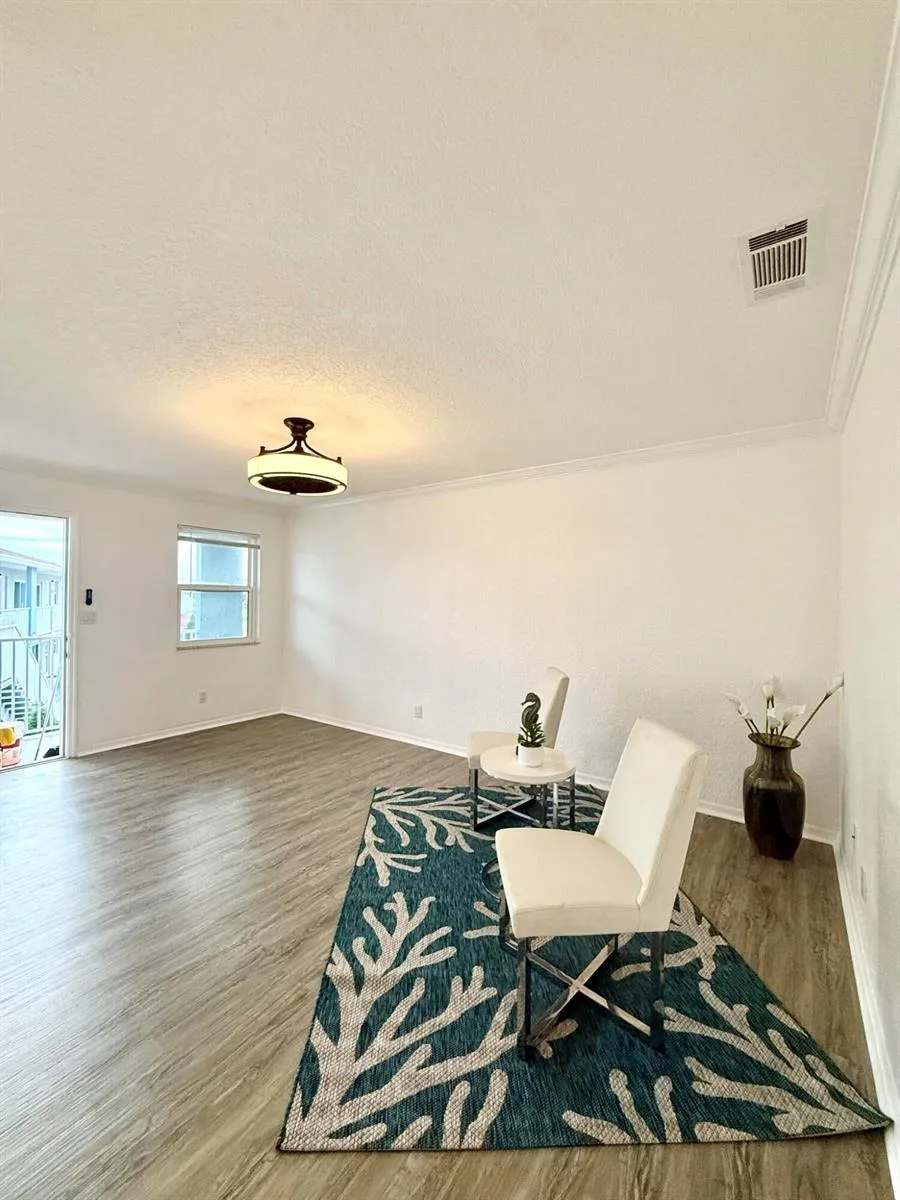 436 AUBURN #203 