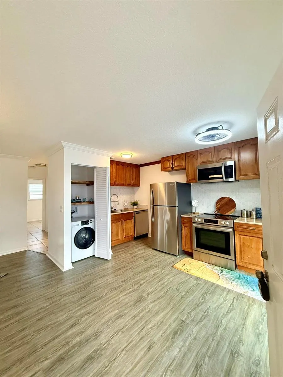 436 AUBURN #203 