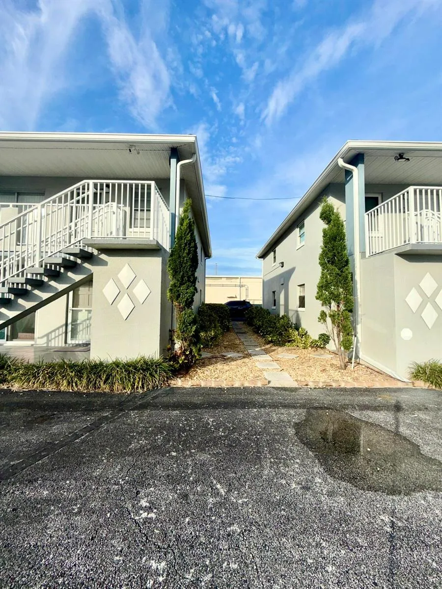 436 AUBURN #203 
