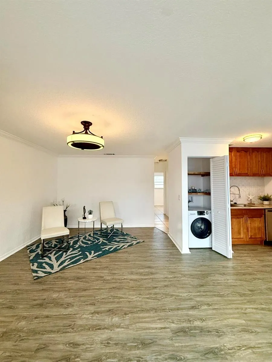 436 AUBURN #203 