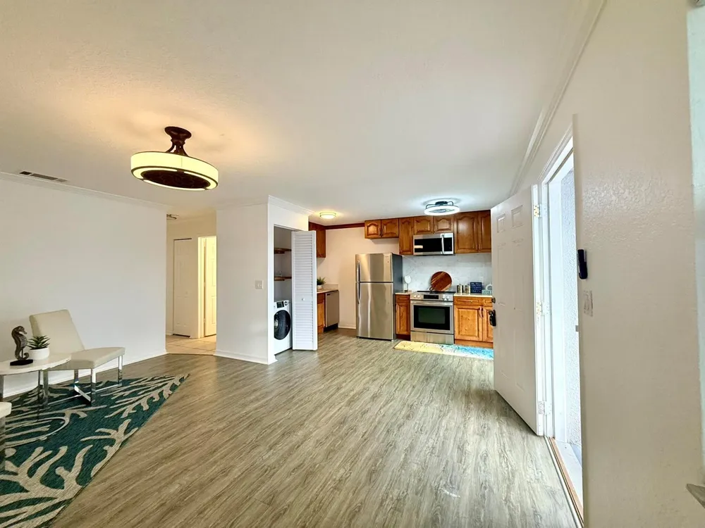 436 AUBURN #203 