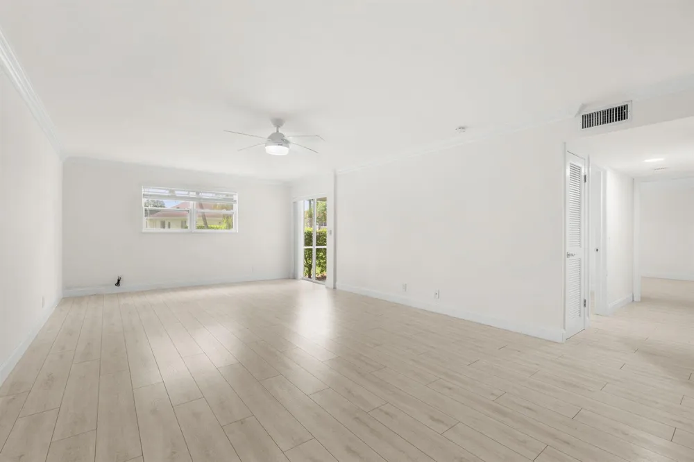 22735 SW 66TH AVENUE #104 Boca Raton, FL 33428