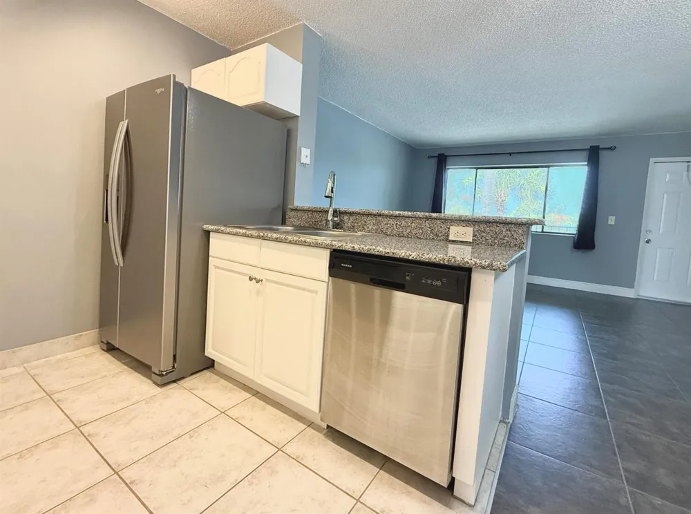 1625 Meadows Circle W Boynton Beach, FL 33436
