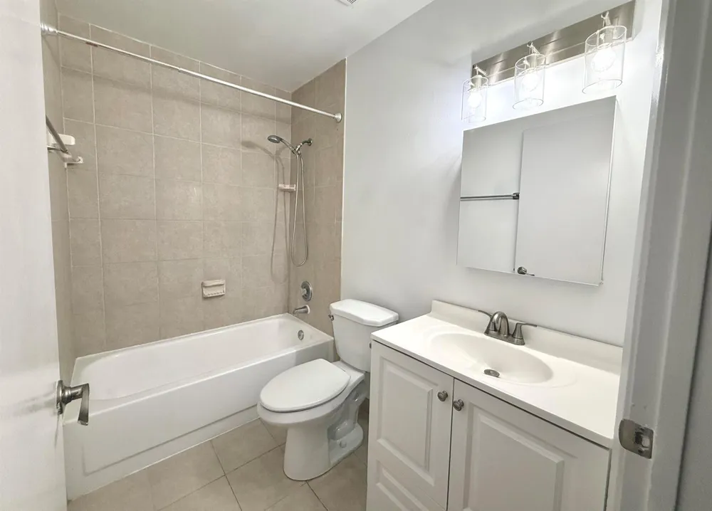 1625 Meadows Circle W Boynton Beach, FL 33436