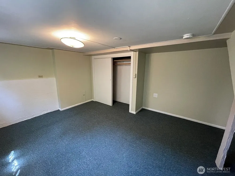 114 Wells Avenue S Renton, WA 98057