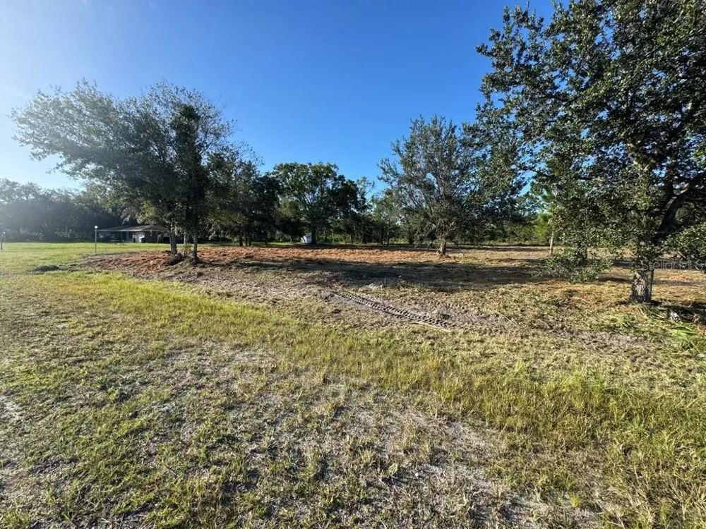 622 PALM AVENUE Indian Lake Estates, FL 33855