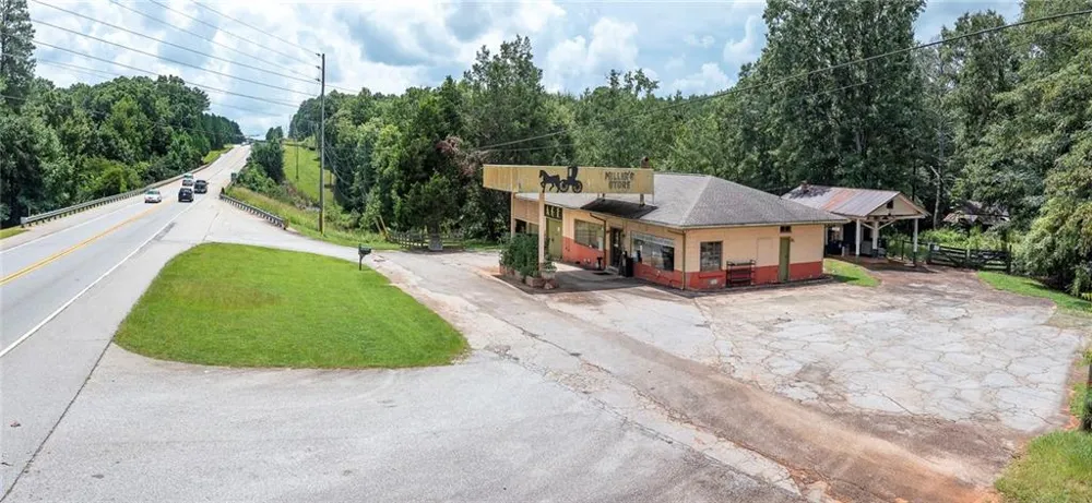3099 Highway 155 Highway McDonough, GA 30252