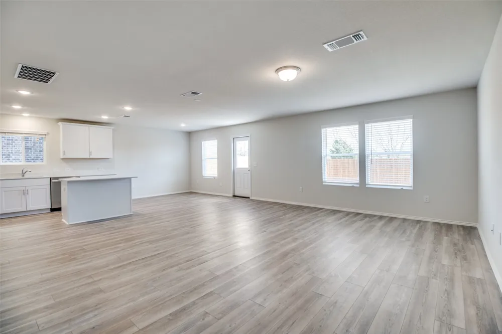 337 Glenwick Lane Van Alstyne, TX 75495