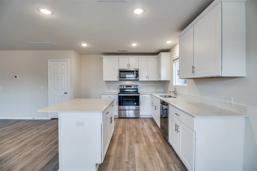 337 Glenwick Lane Van Alstyne, TX 75495