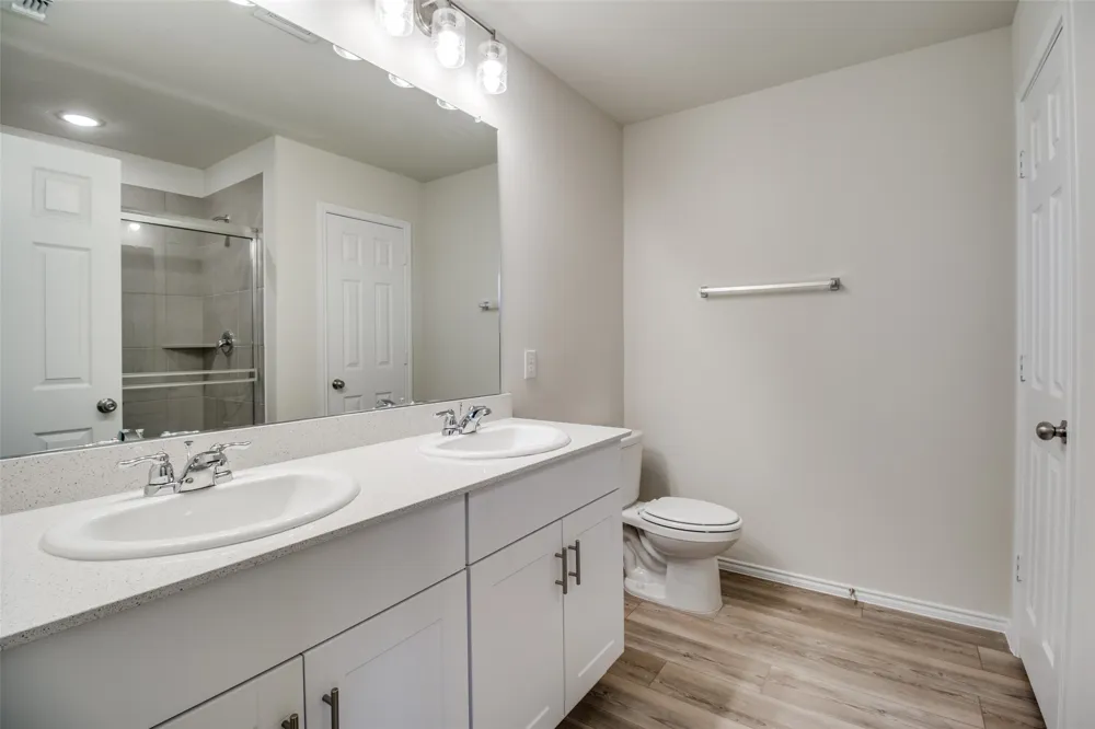 337 Glenwick Lane Van Alstyne, TX 75495