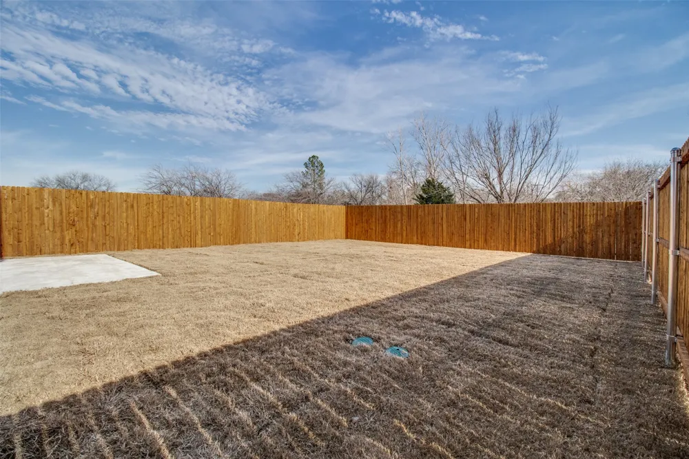 337 Glenwick Lane Van Alstyne, TX 75495