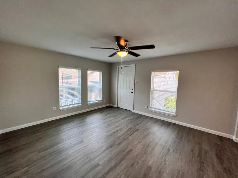 6708 Avenue I #E Houston, TX 77011