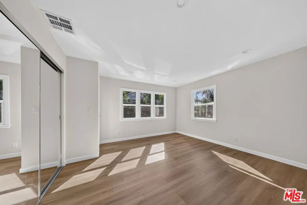 1615 S Adams Street #1615 Glendale, CA 91205