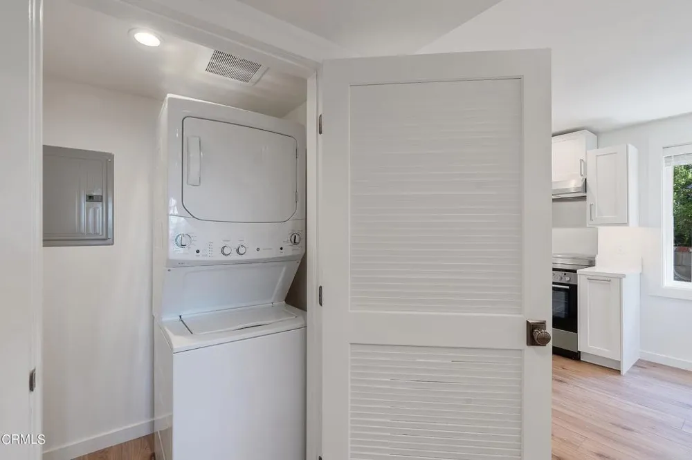 6341 Rosswood Terrace Los Angeles, CA 90042
