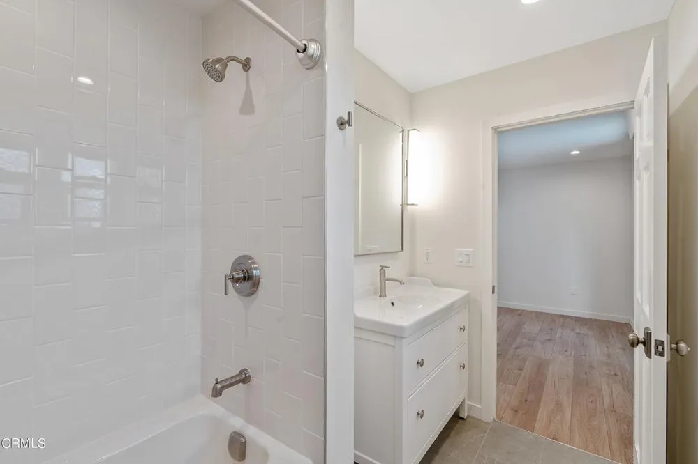 6341 Rosswood Terrace Los Angeles, CA 90042
