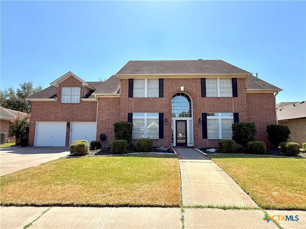 311 Charleston Drive Victoria, TX 77904
