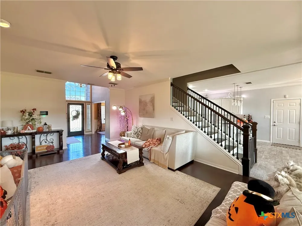 311 Charleston Drive Victoria, TX 77904