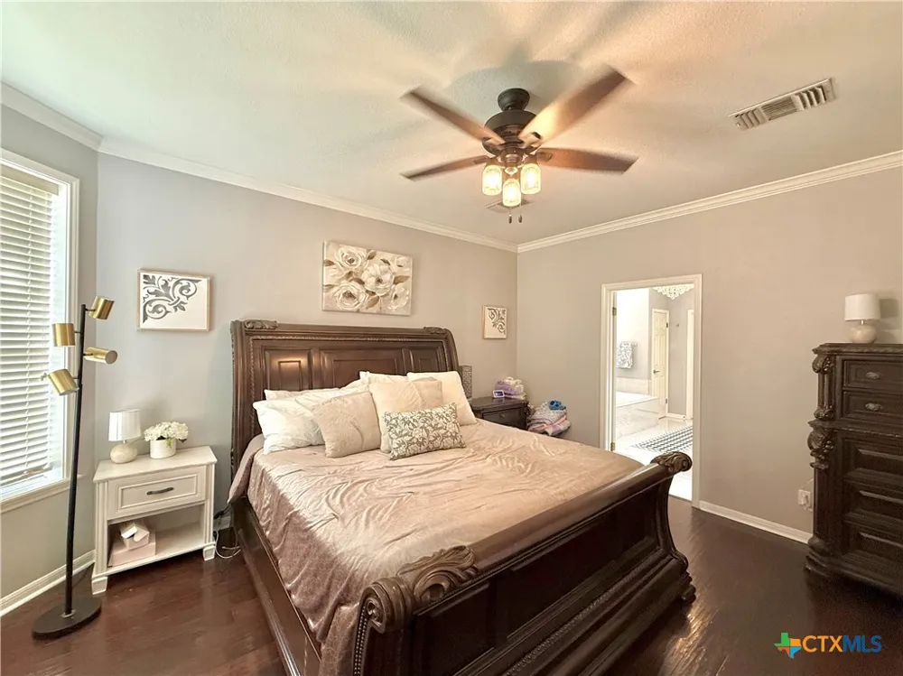 311 Charleston Drive Victoria, TX 77904
