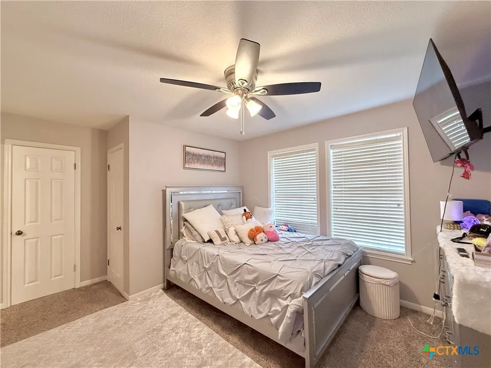 311 Charleston Drive Victoria, TX 77904
