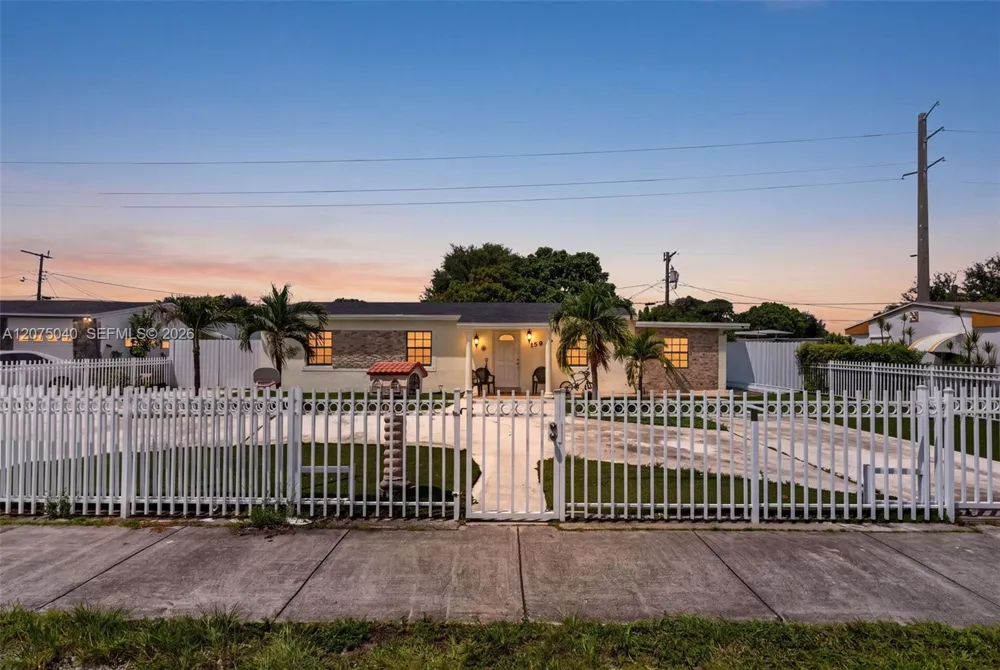 15850 NW 18th Pl Miami Gardens, FL 33054