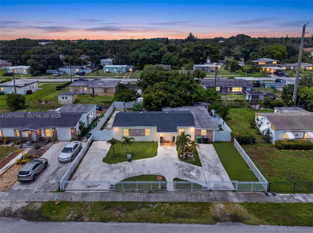 15850 NW 18th Pl Miami Gardens, FL 33054