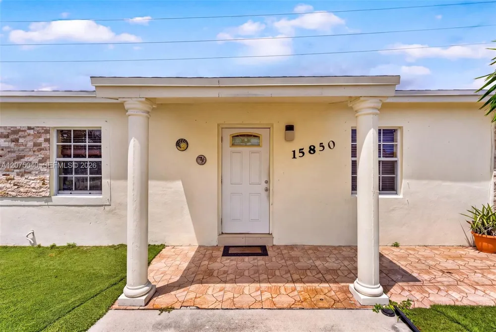 15850 NW 18th Pl Miami Gardens, FL 33054
