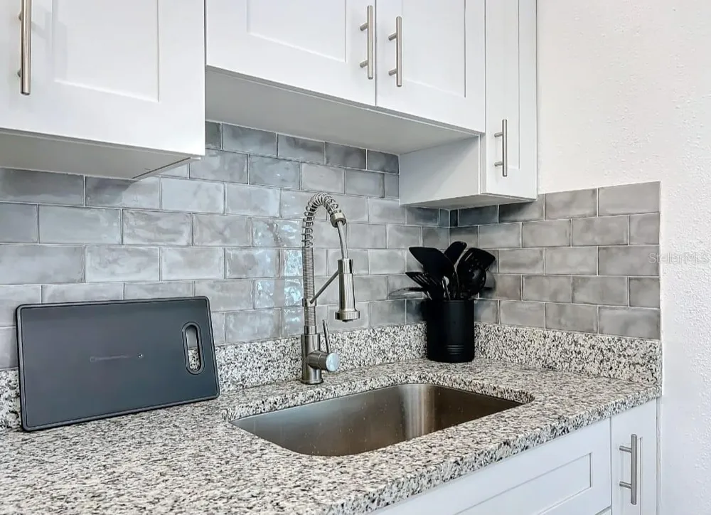 2893 WOOD STREET Sarasota, FL 34237