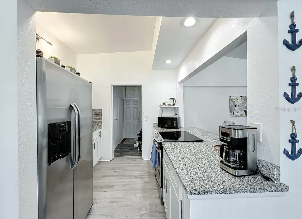 2893 WOOD STREET Sarasota, FL 34237