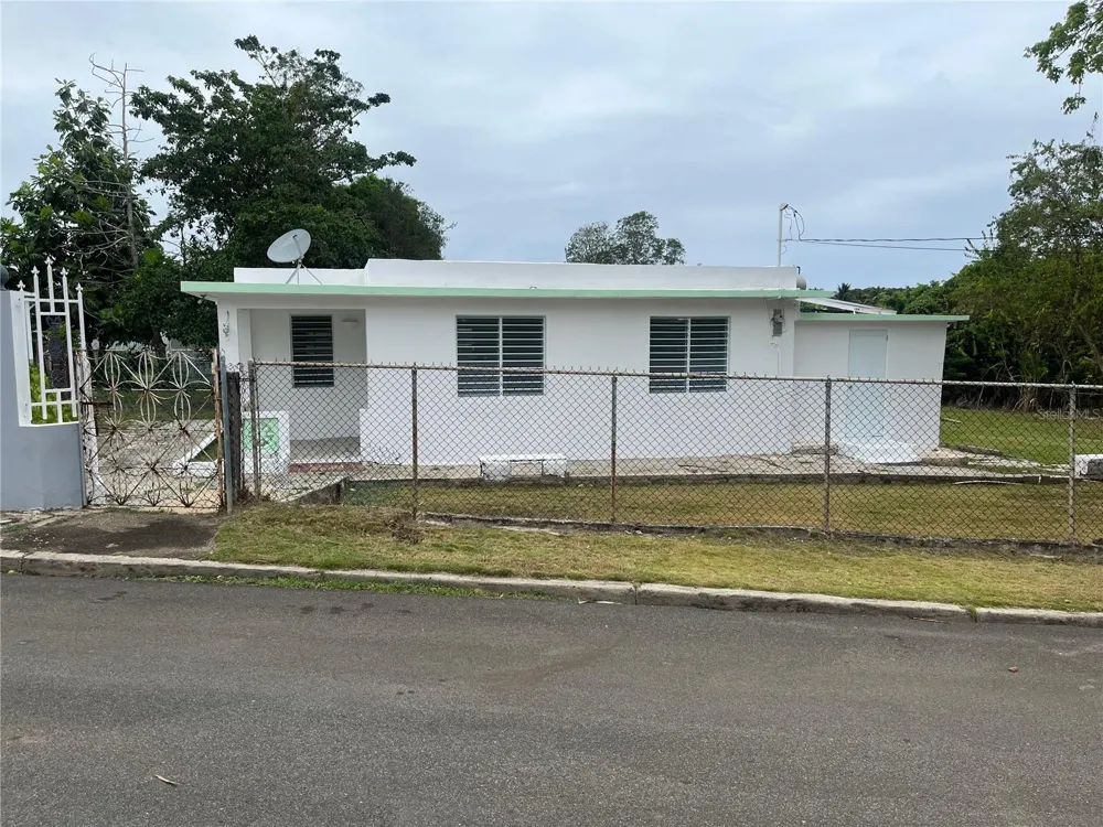 72 COM AGUAS CLARAS Ceiba, PR 00735