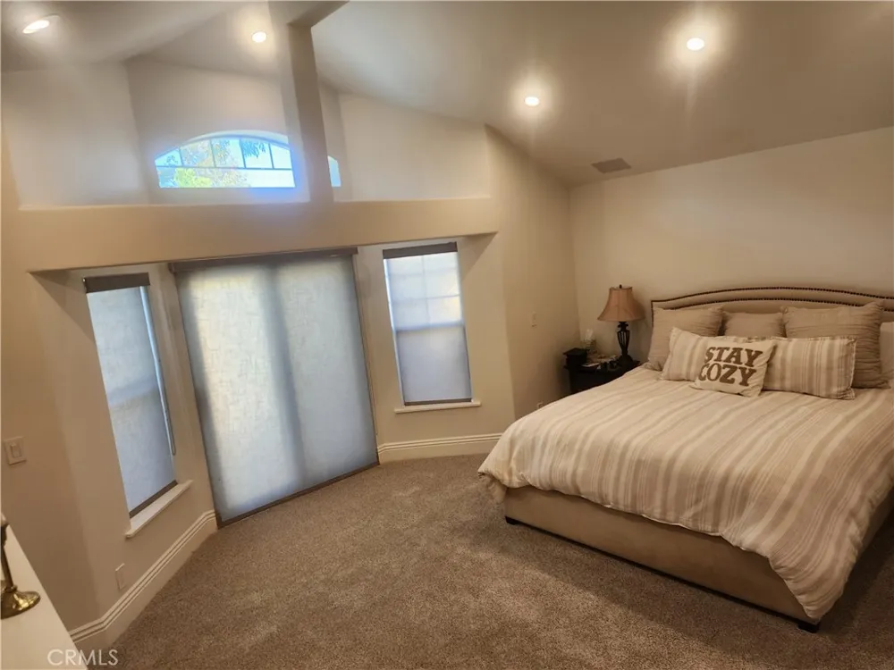 26049 Coronado Court Valencia, CA 91355