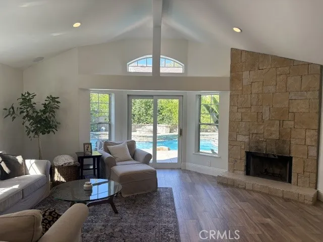 26049 Coronado Court Valencia, CA 91355