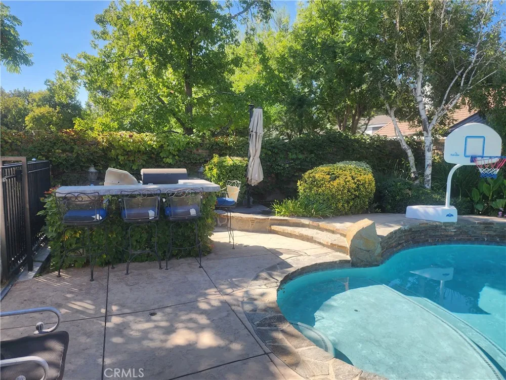26049 Coronado Court Valencia, CA 91355