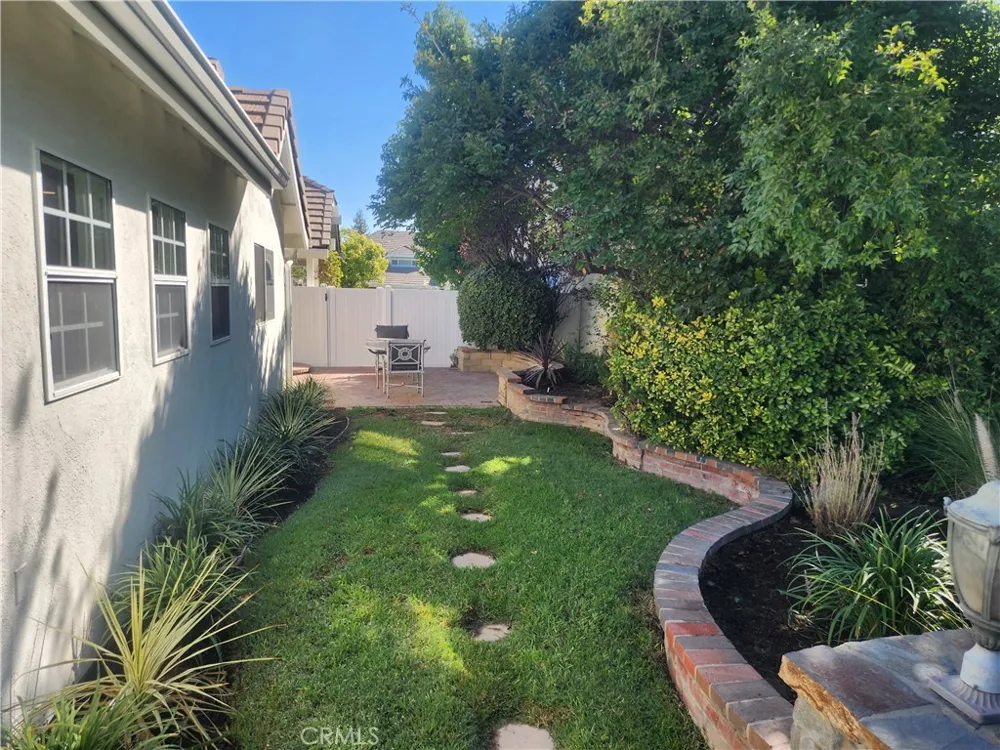 26049 Coronado Court Valencia, CA 91355