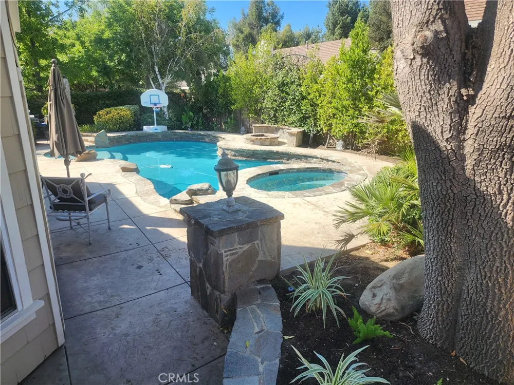 26049 Coronado Court Valencia, CA 91355