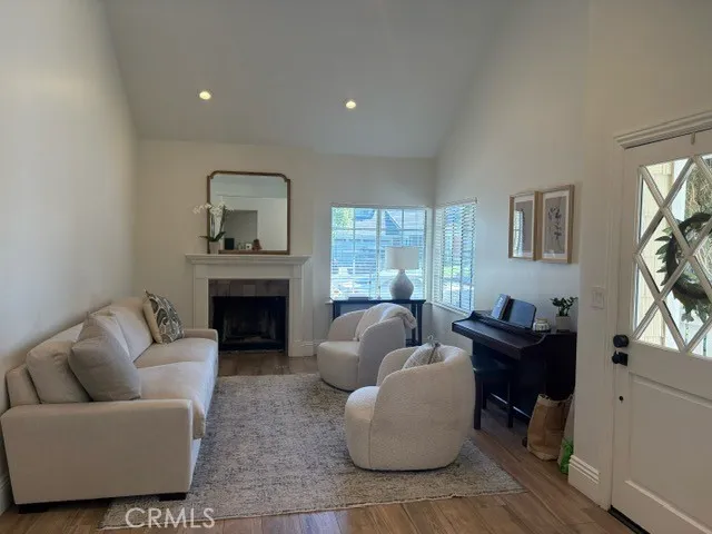 26049 Coronado Court Valencia, CA 91355