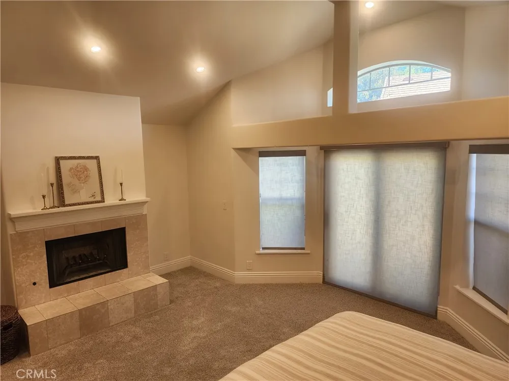 26049 Coronado Court Valencia, CA 91355